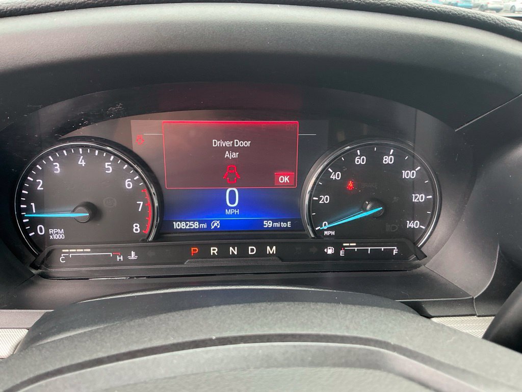 Used 2020 Ford Explorer XLT w/ Equipment Group 202A AWD/4WD image 23