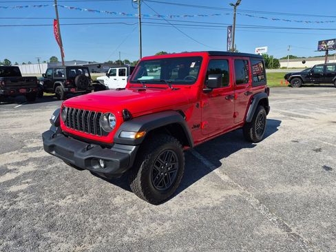 Used 2025 Jeep Wrangler Unlimited Sport AWD/4WD image 7