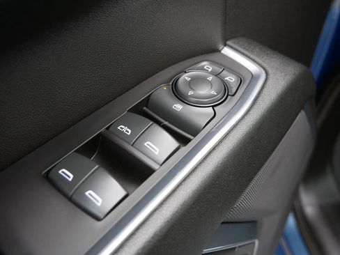 Used 2024 GMC Sierra 1500 SLE image 16