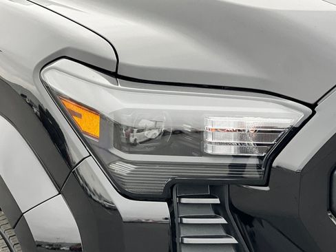 New 2026 Toyota Tacoma SR5 AWD/4WD image 30
