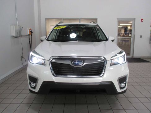 Used 2019 Subaru Forester Limited image 2