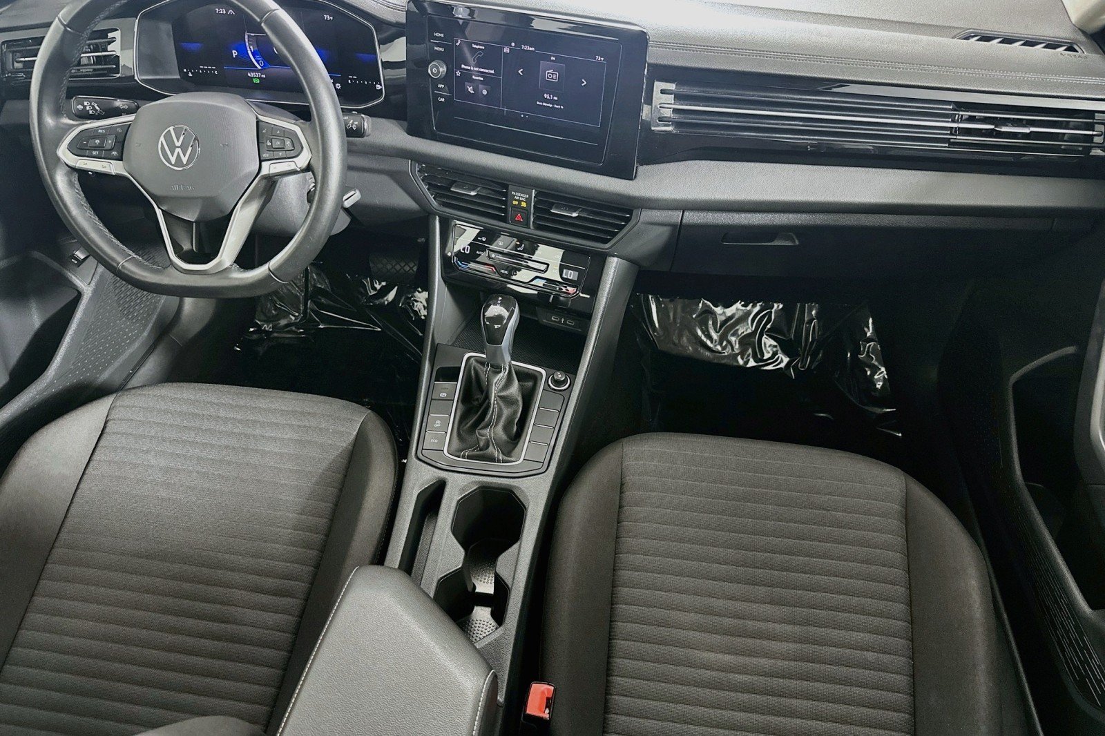 Used 2025 Volkswagen Jetta S FWD image 6