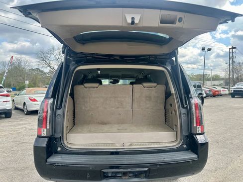 Used 2017 GMC Yukon SLT image 5