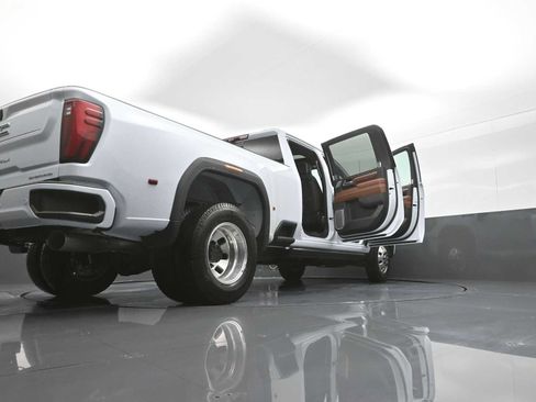 New 2026 GMC Sierra 3500 Denali Ultimate AWD/4WD image 49