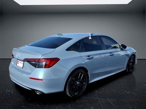 Used 2024 Honda Civic Sport image 3
