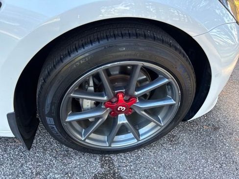 Used 2022 Tesla Model 3 Long Range AWD/4WD image 12