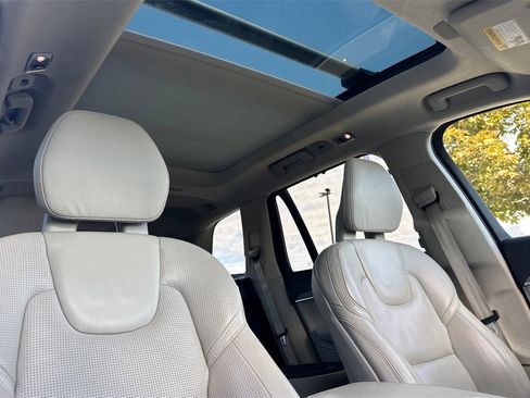 Used 2021 Volvo XC90 T6 Inscription image 19