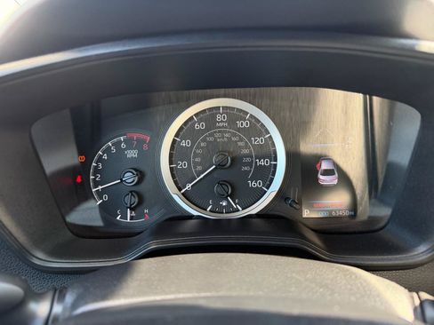 Used 2022 Toyota Corolla LE FWD image 12