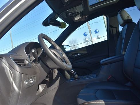 Used 2024 Chevrolet Equinox Premier image 28