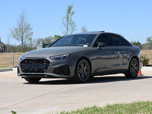 Used 2023 Audi S4 Prestige w/ Prestige Package image 5