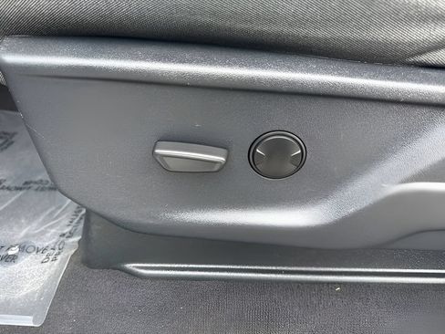 Used 2025 Ford F350 XLT AWD/4WD image 10