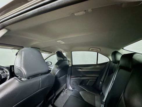 Used 2024 Toyota Camry SE image 13