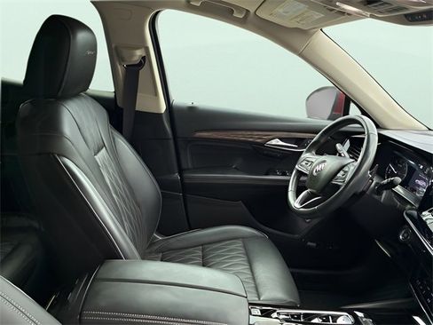 Used 2022 Buick Envision Avenir w/ Technology Package II image 11
