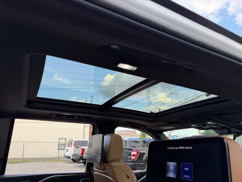 Used 2023 Cadillac Escalade ESV Sport w/ Touring Package AWD/4WD image 17