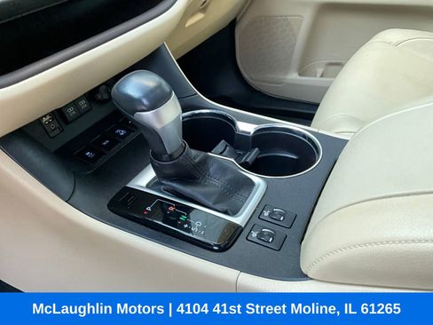 Used 2017 Toyota Highlander XLE image 27