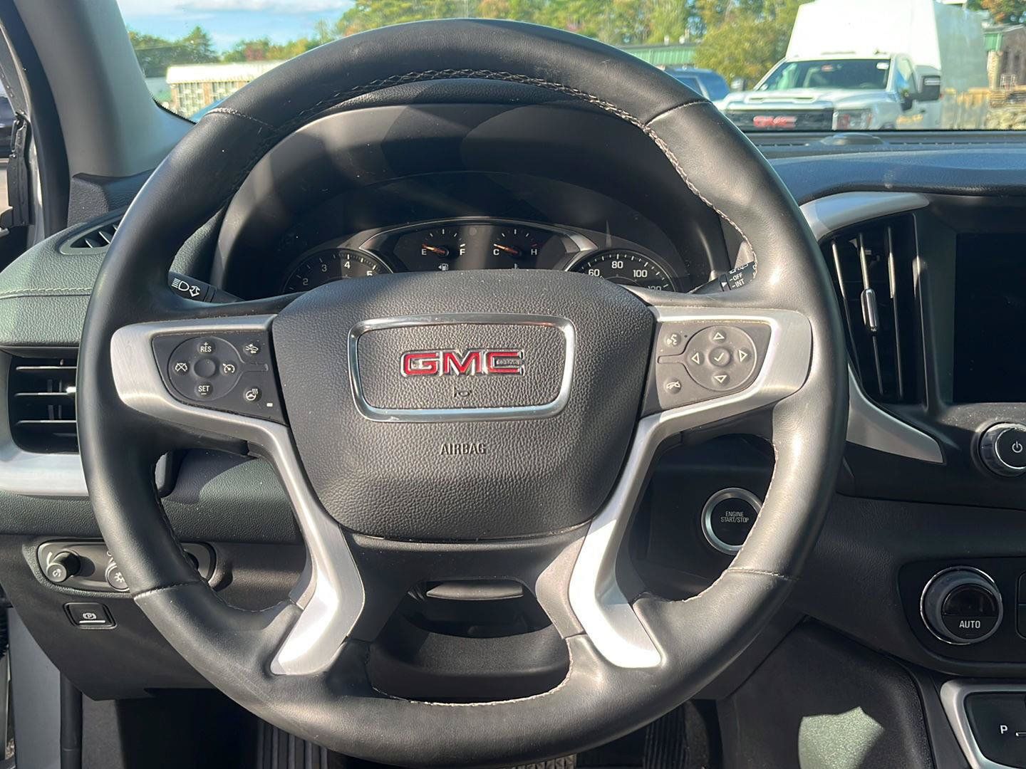 Used 2024 GMC Terrain SLT w/ Elevation Edition AWD/4WD image 14