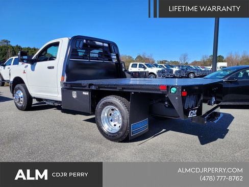 New 2025 RAM 3500 Tradesman image 9