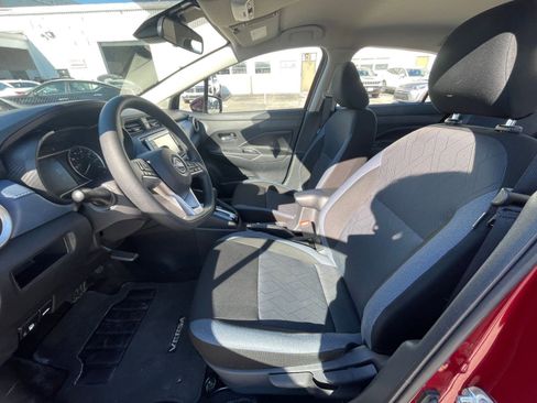 Used 2025 Nissan Versa SV FWD image 22