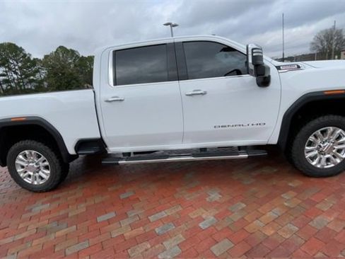 Used 2021 GMC Sierra 2500 Denali w/ Denali Ultimate Package image 2