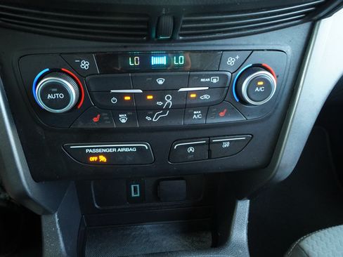 Used 2018 Ford Escape SE FWD image 18