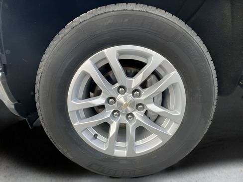 Certified 2019 Chevrolet Silverado 1500 LT w/ All-Star Edition image 31