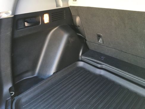 Used 2017 Honda CR-V LX image 33