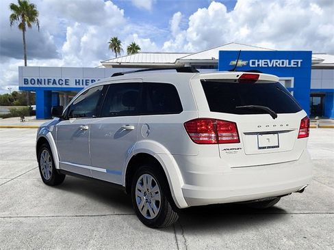 Used 2017 Dodge Journey SE w/ Flexible Seating Group image 3