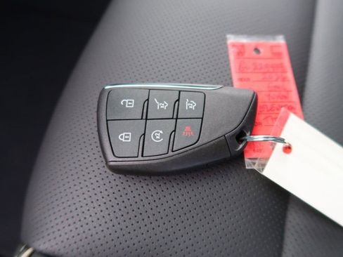 New 2026 GMC Yukon Elevation image 24