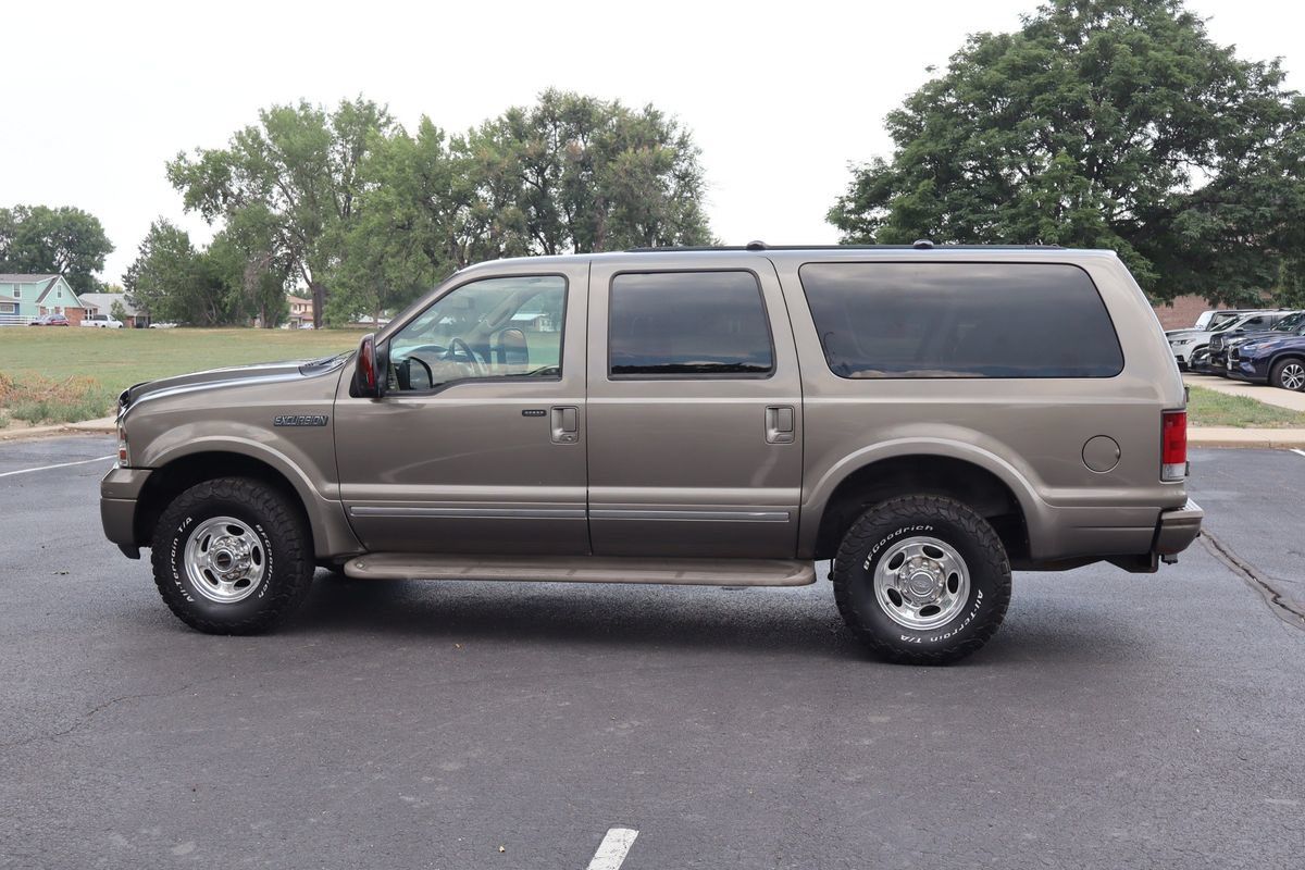 Used 2005 Ford Excursion Limited AWD/4WD image 9