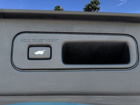 Used 2025 Honda Pilot Elite image 29
