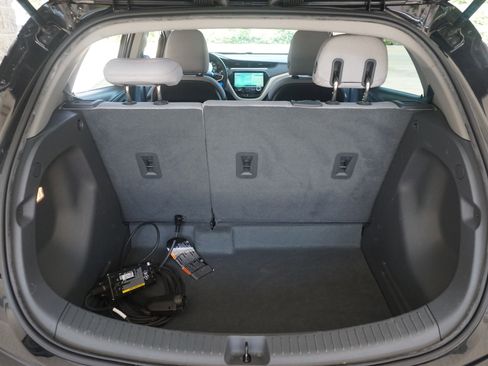 Used 2020 Chevrolet Bolt LT image 18