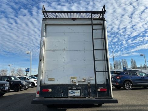 Used 2017 GMC Savana 3500 image 19