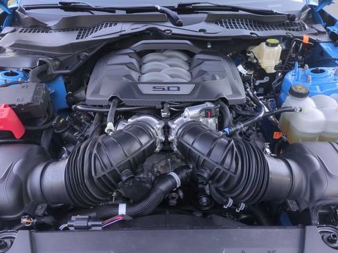 Used 2025 Ford Mustang GT RWD image 25