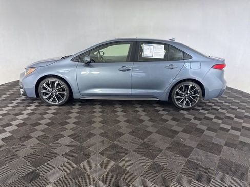 Used 2022 Toyota Corolla SE w/ SE Premium Package image 10