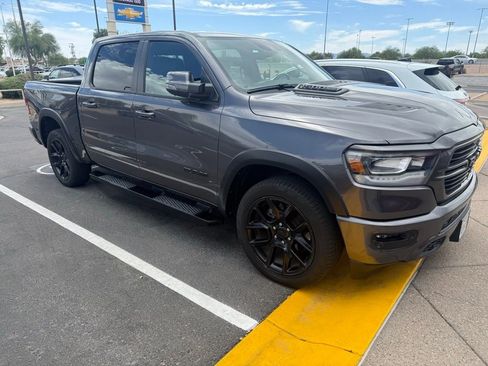 Used 2023 RAM 1500 Laramie AWD/4WD image 2