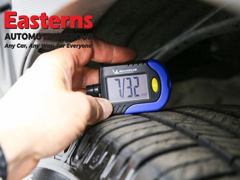 Used 2024 Subaru Ascent Premium w/ Convenience Package image 28