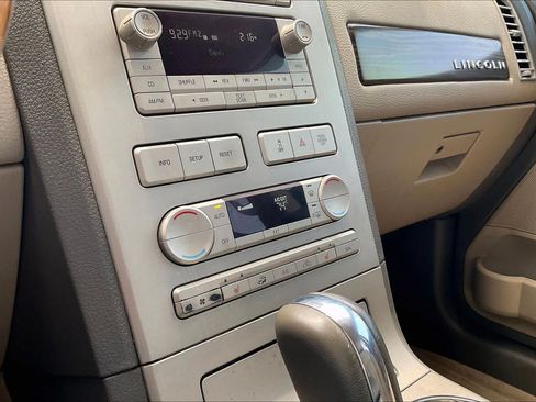 Used 2007 Lincoln MKX 2WD image 29