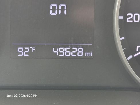 Used 2018 Hyundai Elantra SE w/ SE Connectivity Package 04 FWD image 31