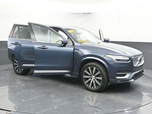 Used 2023 Volvo XC90 B6 Plus image 52