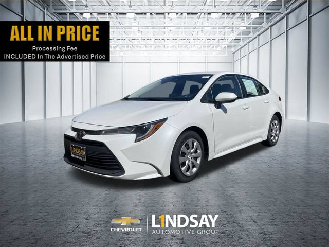 Used 2025 Toyota Corolla LE FWD image 1