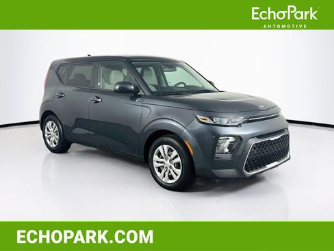 Used 2020 Kia Soul LX FWD image 1