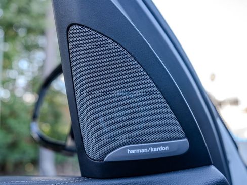 Used 2023 BMW X5 M50i w/ Executive Package image 17