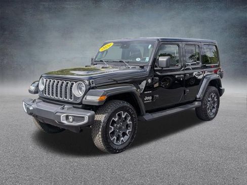 Certified 2024 Jeep Wrangler Unlimited Sahara w/ Dual Top Group AWD/4WD image 7