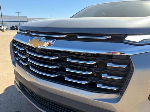 New 2026 Chevrolet Equinox LT w/ Convenience Package II image 6