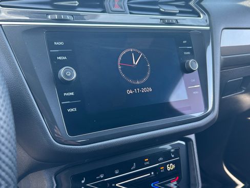 Used 2023 Volkswagen Tiguan SE R-Line image 26