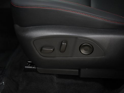 Used 2024 Chevrolet Traverse Z71 w/ Enhanced Driving Package AWD/4WD image 23