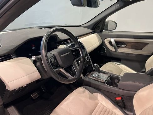 Used 2022 Land Rover Discovery Sport SE R-Dynamic image 12