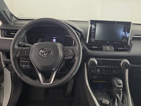 Used 2021 Toyota RAV4 XSE AWD/4WD image 11