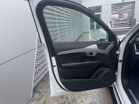 Used 2022 Volvo XC90 T5 Momentum w/ Climate Package image 21
