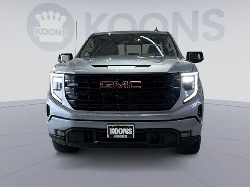 Used 2023 GMC Sierra 1500 Elevation w/ Elevation Premium Package image 19